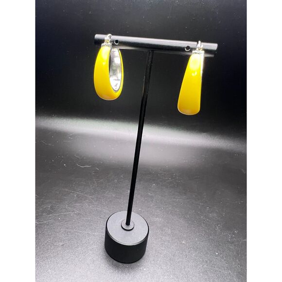 Retro Hoop Earrings - Picture 2 of 4